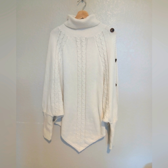 Cream Asymetrical Turtleneck Batwing Dolman Poncho Knit Cozy Sweater Size Large - Picture 1 of 6